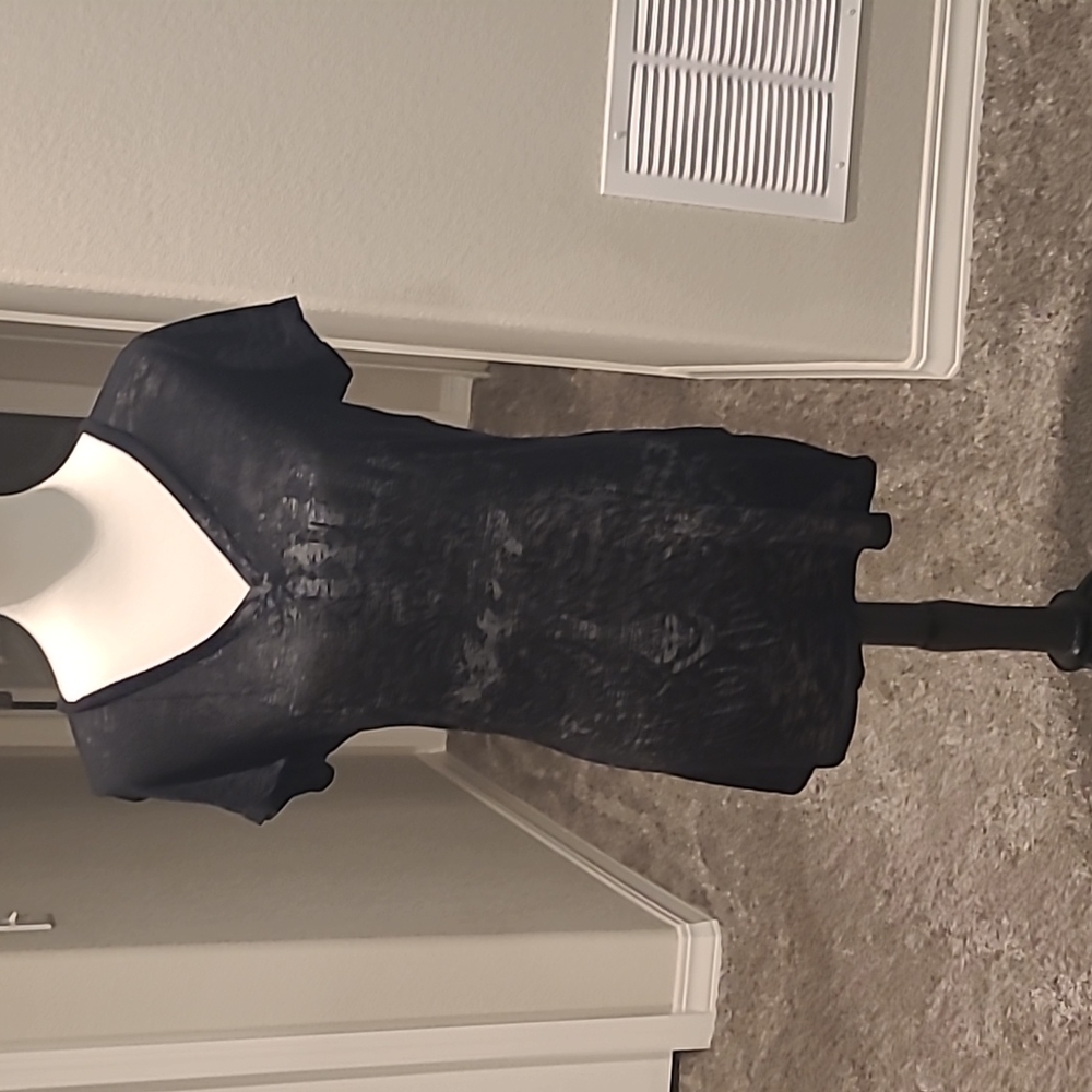 Black archaic top